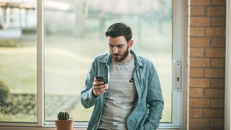 Le conseguenze a livello di fertilità se si usa troppo il cellulare